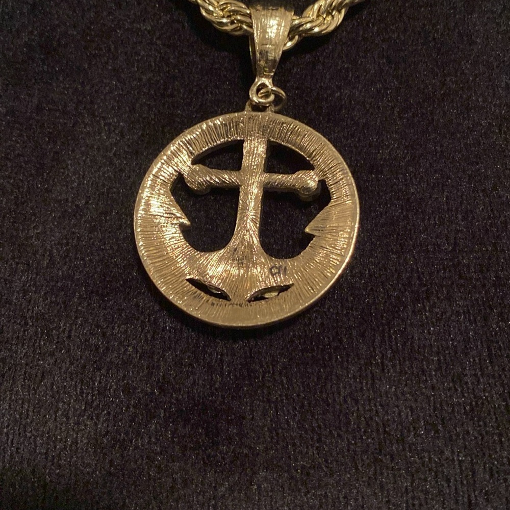 Neckalace - Picture 3 of 5